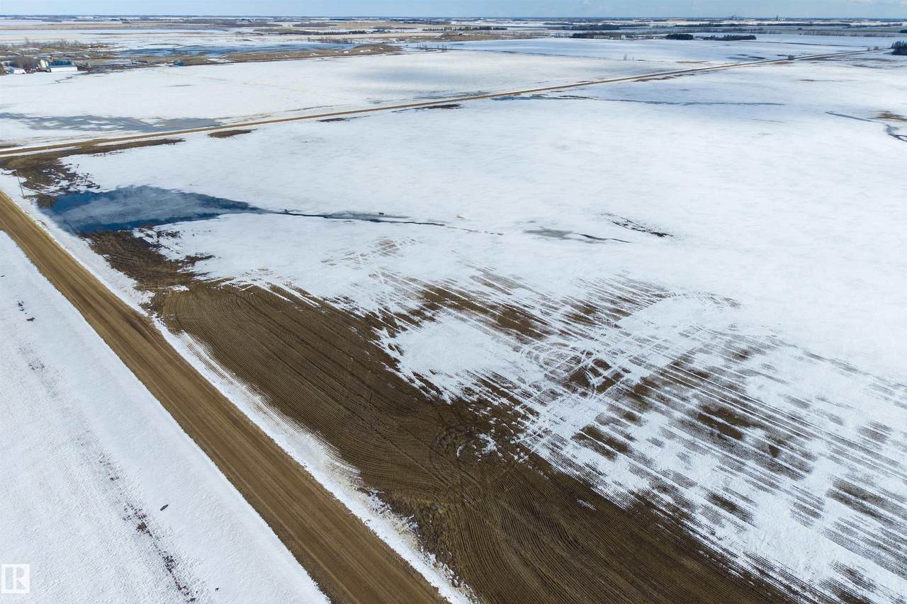 Rge Rd 261 Twp Rd 570 - Photo 1