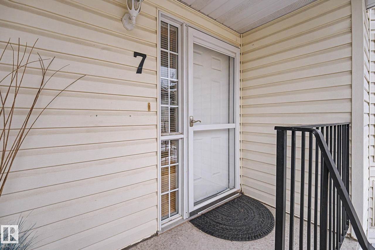 https://bt-photos.global.ssl.fastly.net/alberta/1280_boomver_1_E4500144-2.jpg