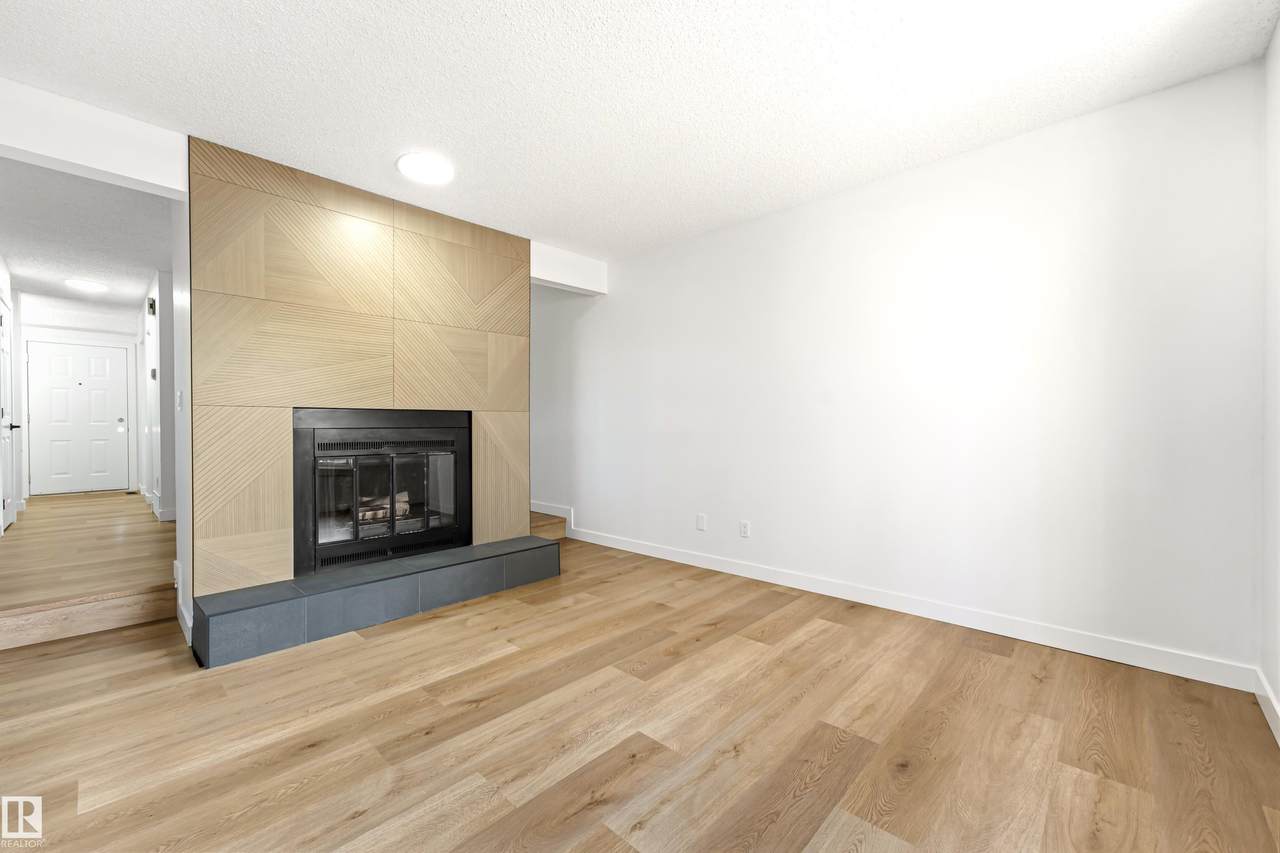 https://bt-photos.global.ssl.fastly.net/alberta/1280_boomver_1_E4500216-2.jpg