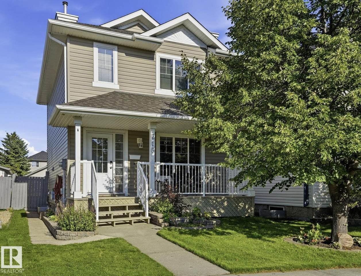 215 85 Street - Photo 1