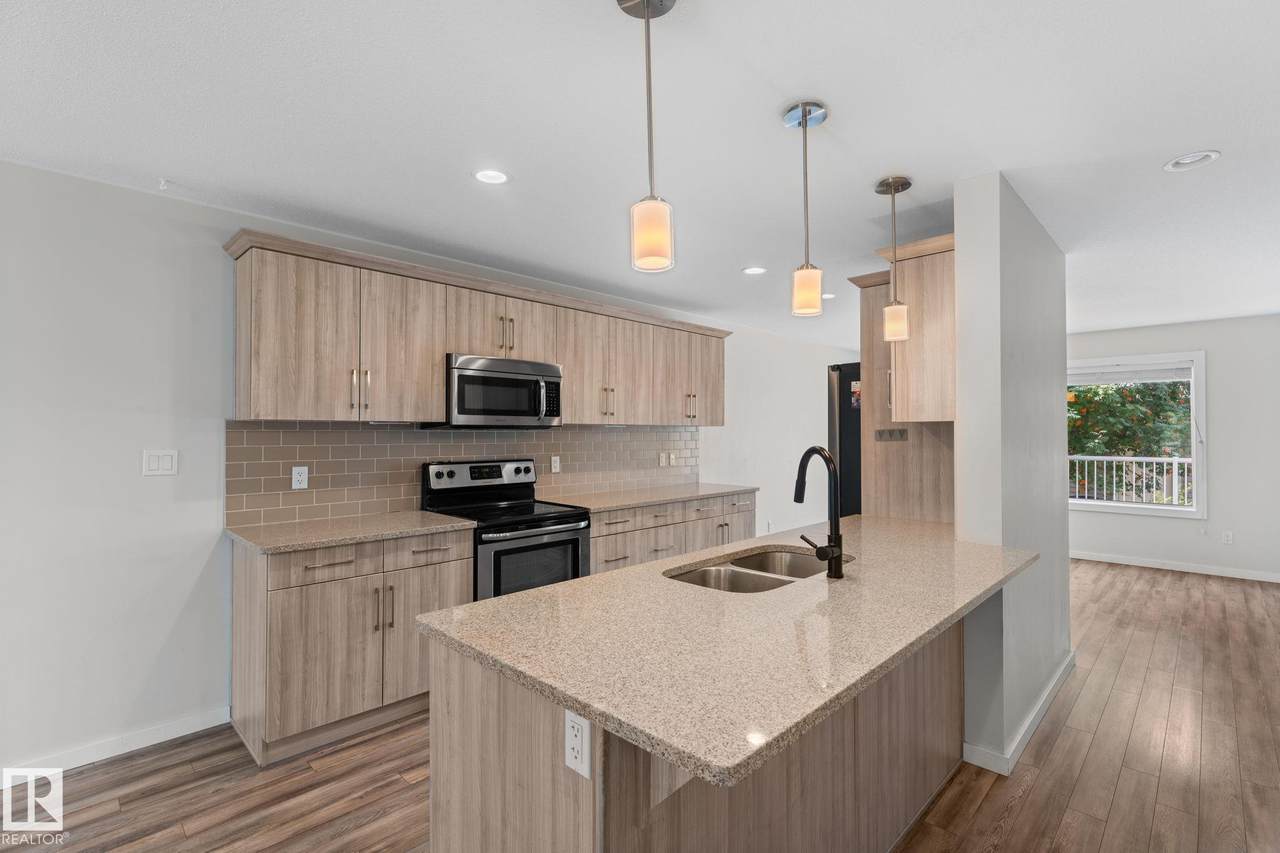 11840 122 Street - Photo 1