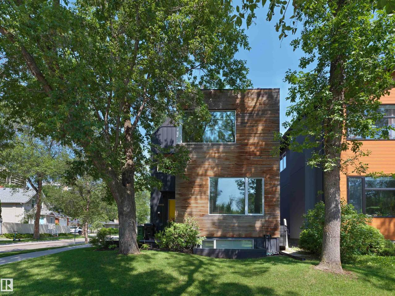 https://bt-photos.global.ssl.fastly.net/alberta/1280_boomver_1_E4502531-2.jpg