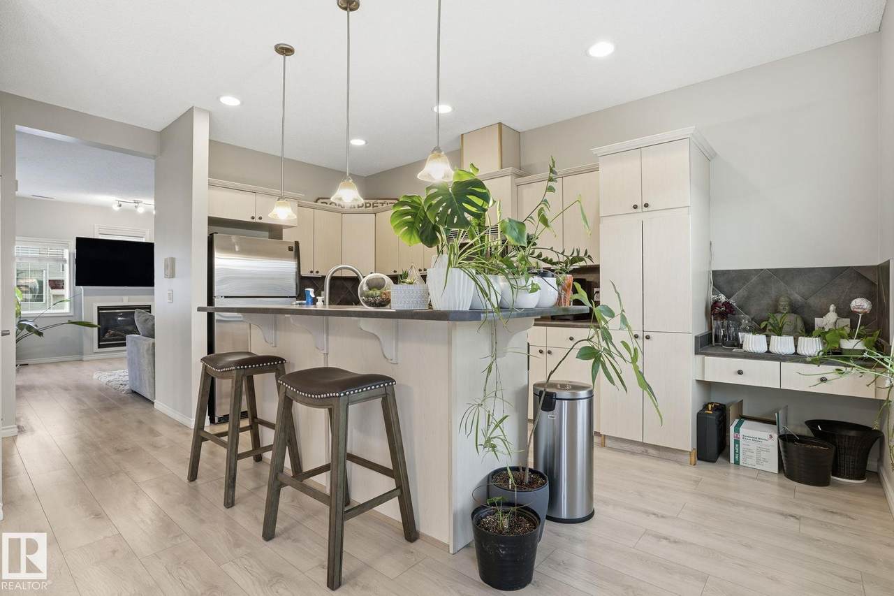 13825 155 Avenue - Photo 1