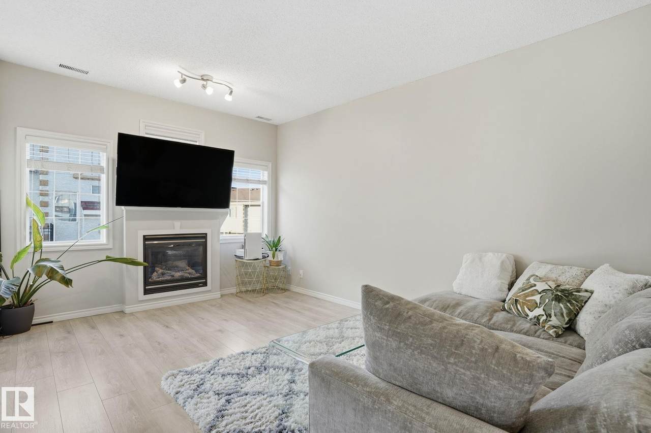 https://bt-photos.global.ssl.fastly.net/alberta/1280_boomver_1_E4502550-2.jpg