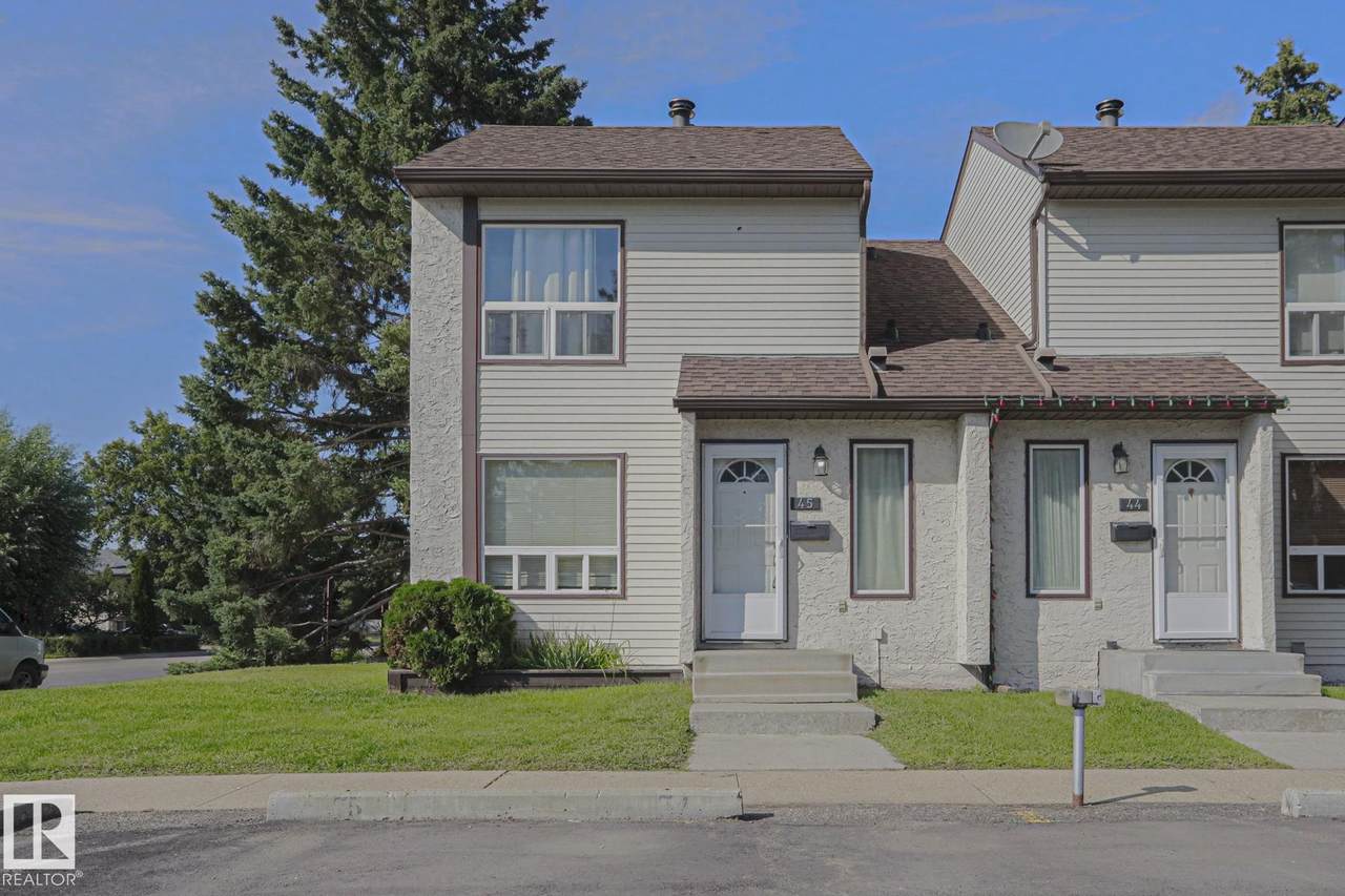 1651 46 Street - Photo 1