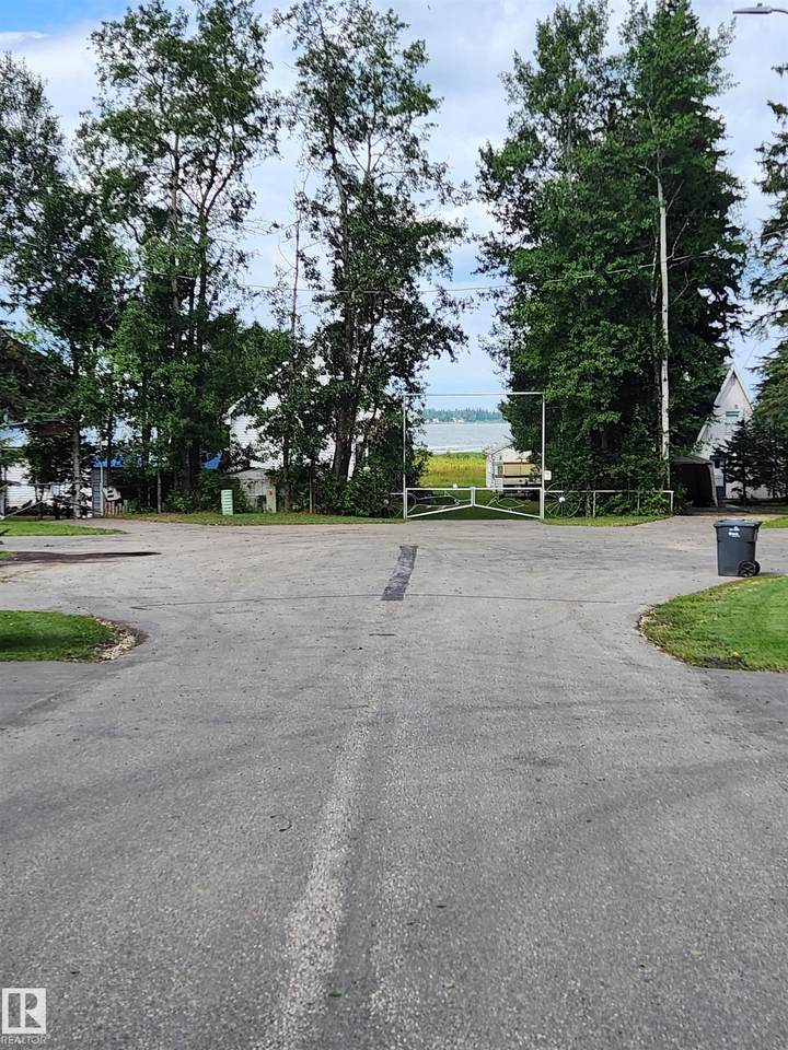 https://bt-photos.global.ssl.fastly.net/alberta/1280_boomver_1_E4502837-2.jpg