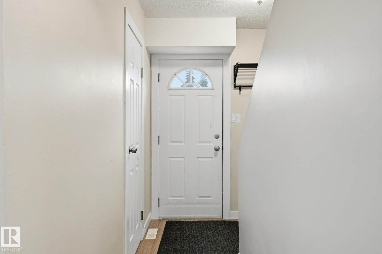 https://bt-photos.global.ssl.fastly.net/alberta/1280_boomver_1_E4503567-2.jpg