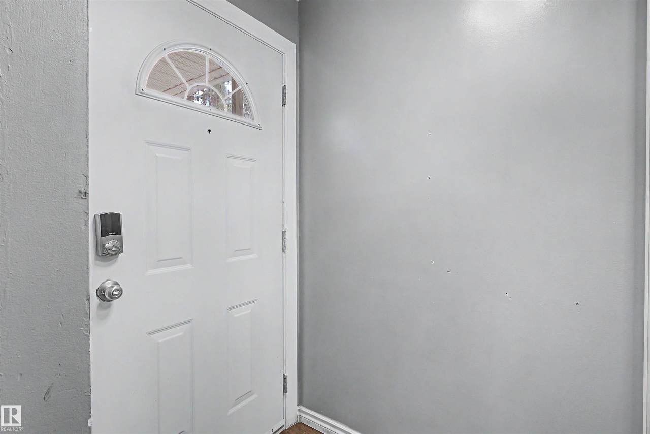 https://bt-photos.global.ssl.fastly.net/alberta/1280_boomver_1_E4503602-2.jpg