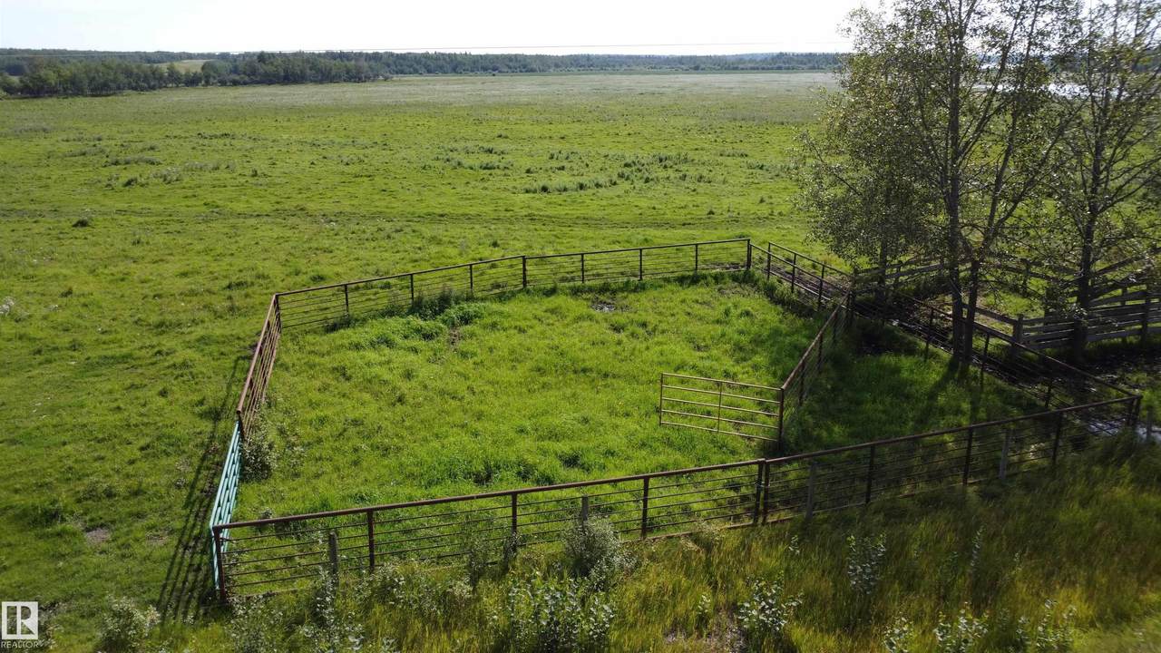 https://bt-photos.global.ssl.fastly.net/alberta/1280_boomver_1_E4504019-2.jpg