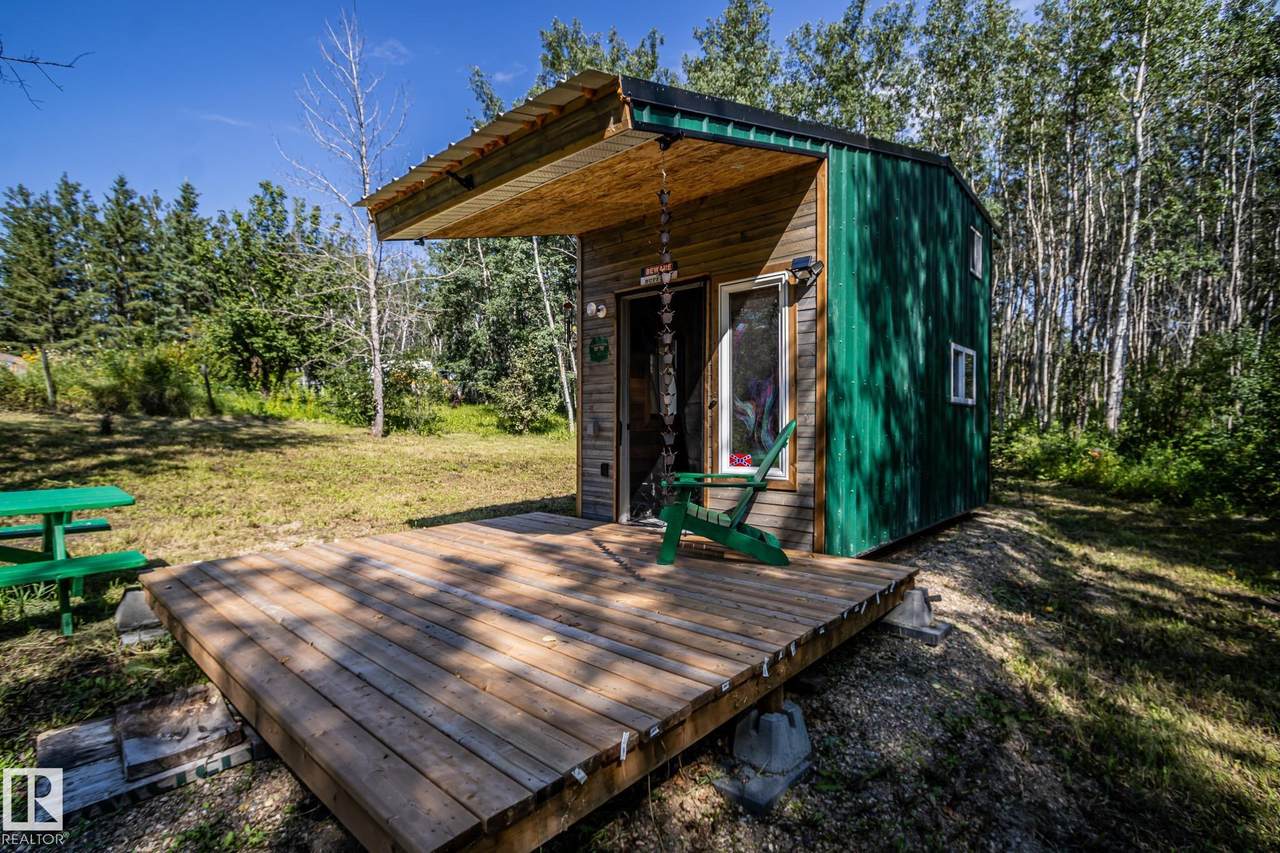 https://bt-photos.global.ssl.fastly.net/alberta/1280_boomver_1_E4505295-2.jpg