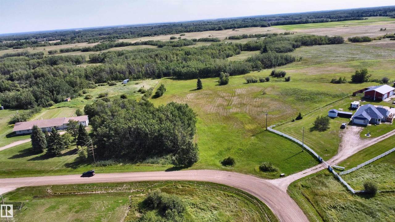 https://bt-photos.global.ssl.fastly.net/alberta/1280_boomver_1_E4505430-2.jpg