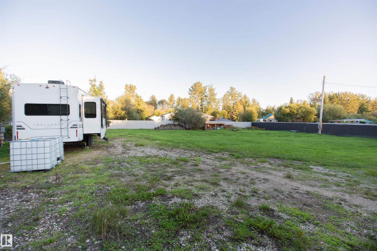 https://bt-photos.global.ssl.fastly.net/alberta/1280_boomver_2_E4505688-2.jpg