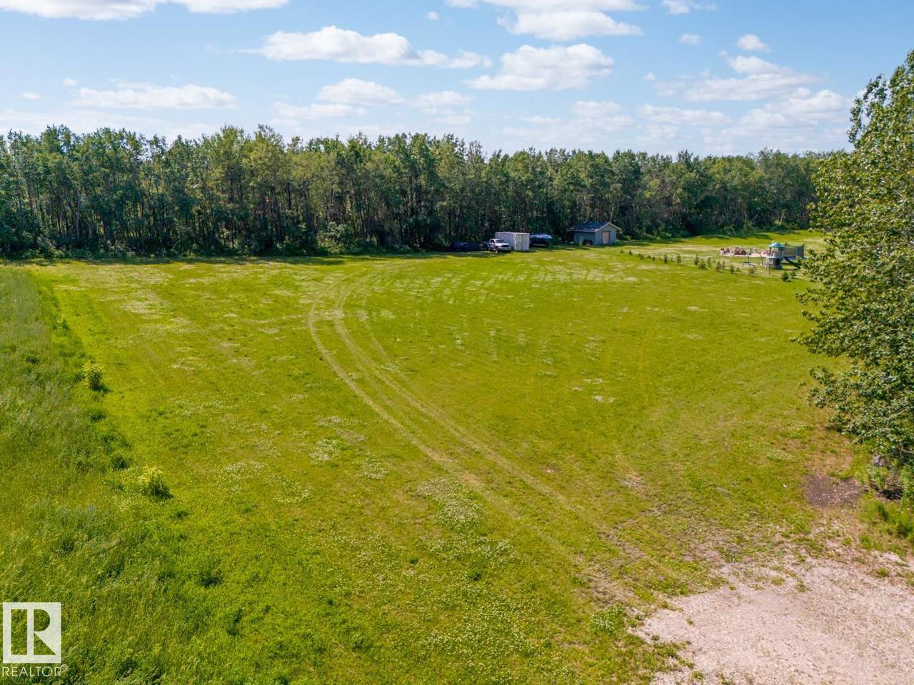 https://bt-photos.global.ssl.fastly.net/alberta/1280_boomver_1_E4505847-2.jpg