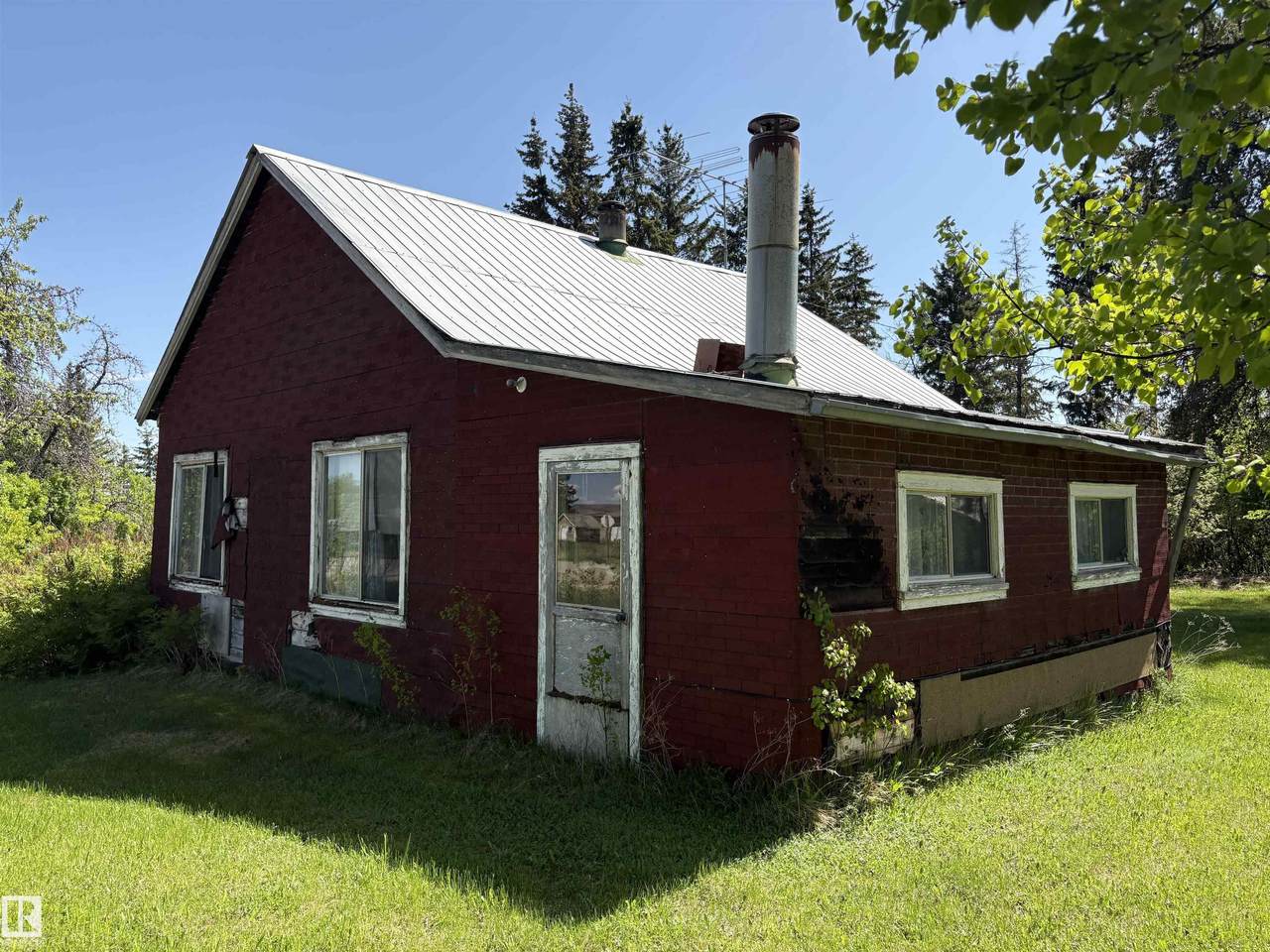 https://bt-photos.global.ssl.fastly.net/alberta/1280_boomver_1_E4510073-2.jpg