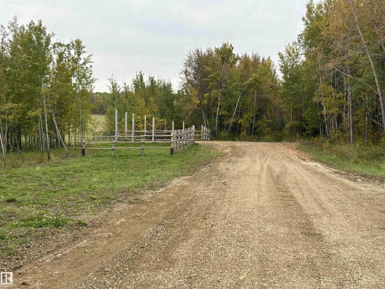 RR 20 Twp 544 - Photo 1