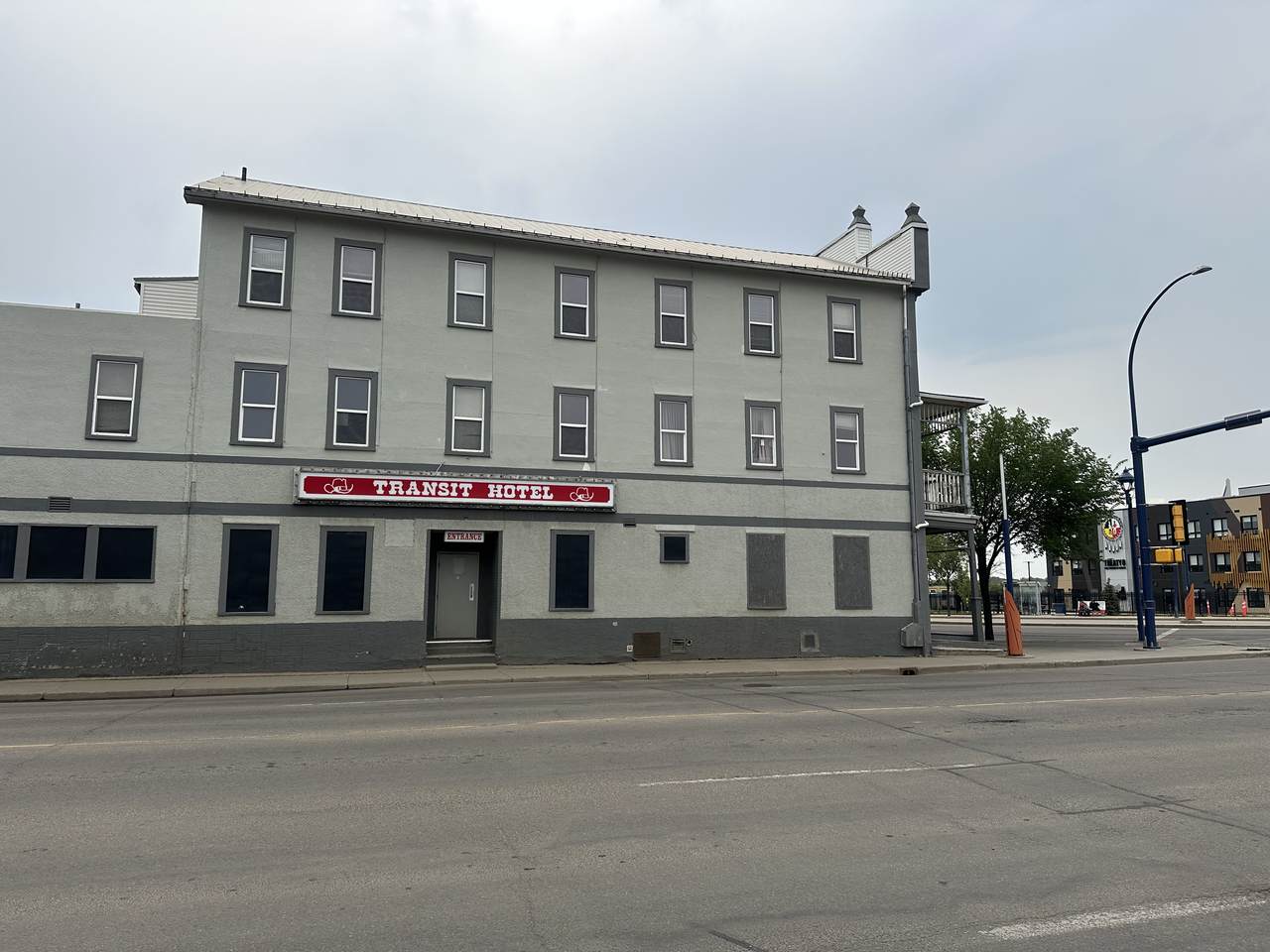 https://bt-photos.global.ssl.fastly.net/alberta/1280_boomver_2_43689182-2.jpg