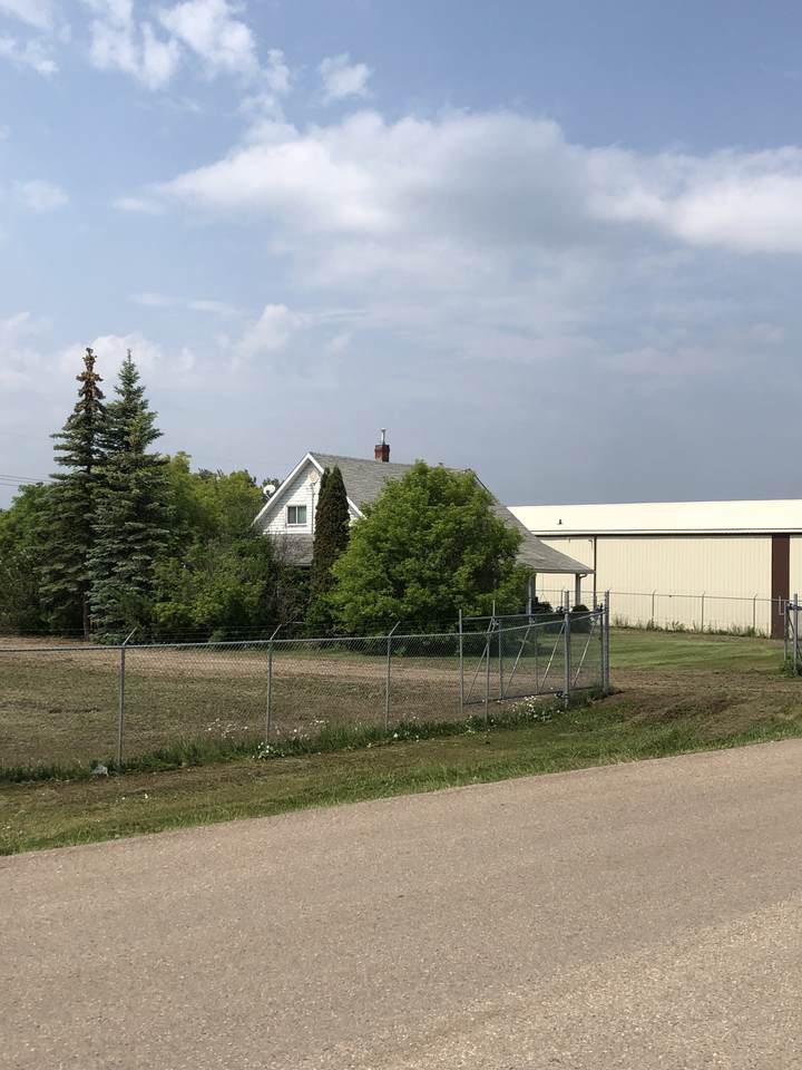 https://bt-photos.global.ssl.fastly.net/alberta/1280_boomver_2_43887649-2.jpg