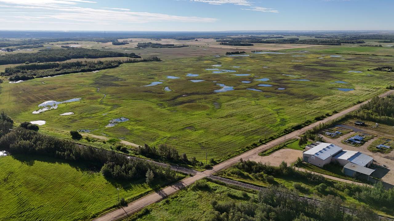 https://bt-photos.global.ssl.fastly.net/alberta/1280_boomver_2_45465050-2.jpg