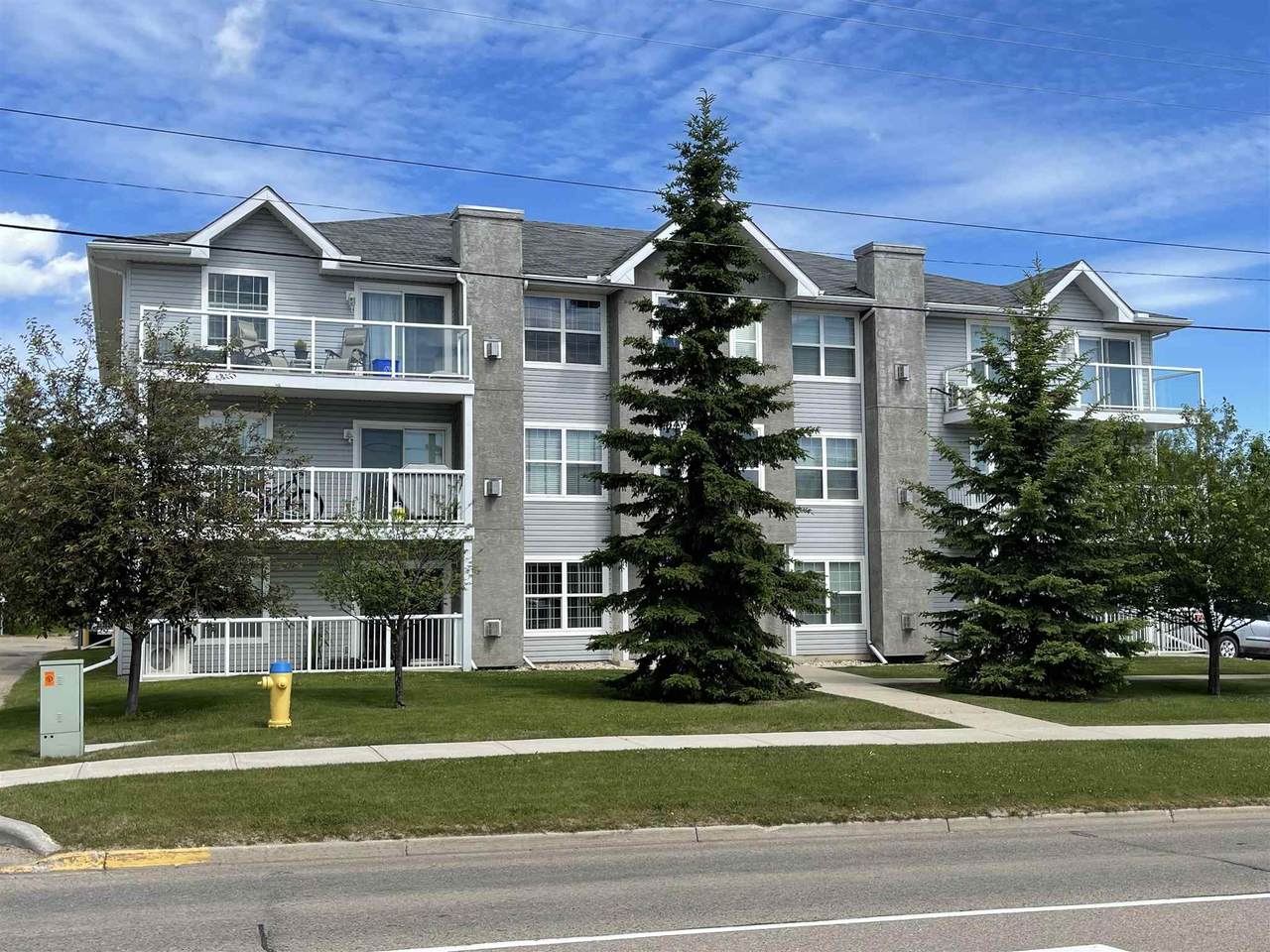 4104 50 Avenue - Photo 1