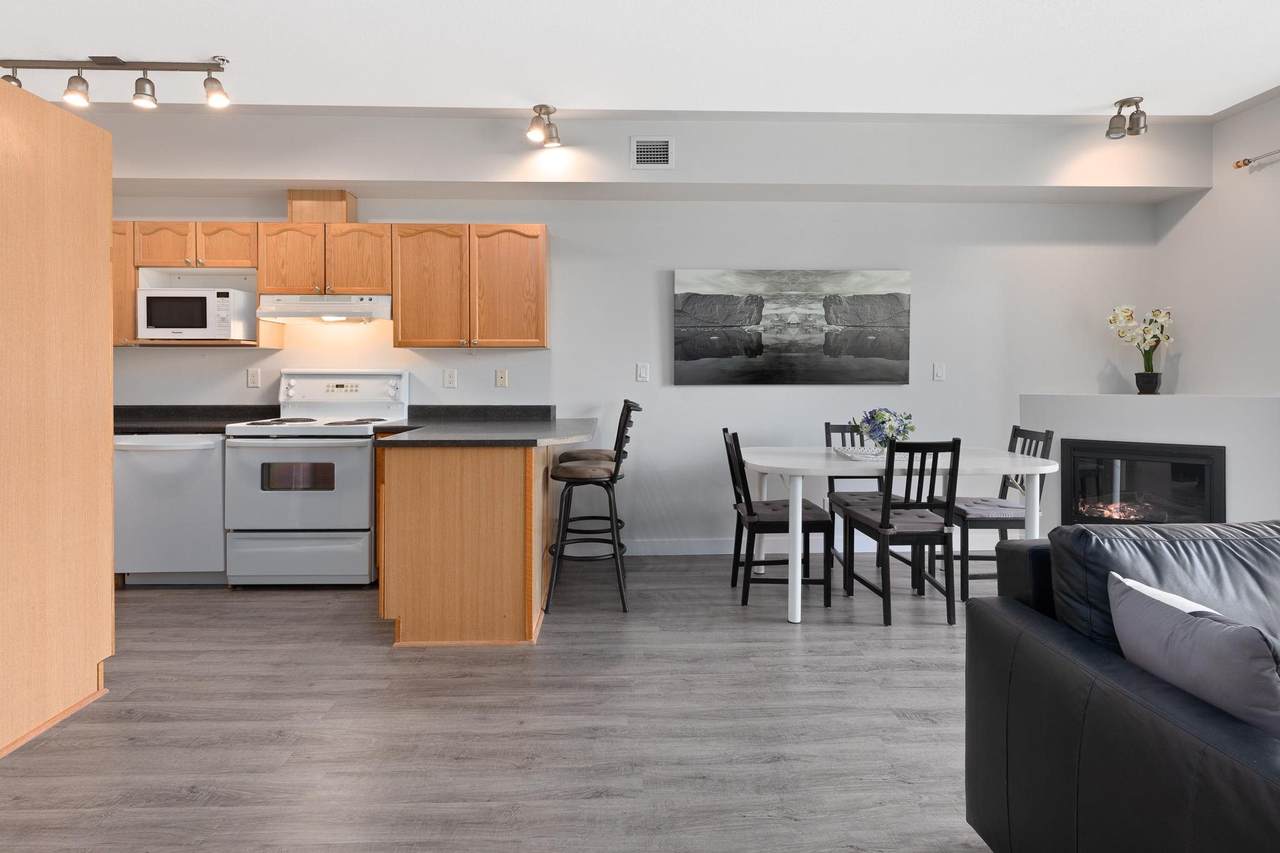 310 10707 102 Avenue - Photo 1