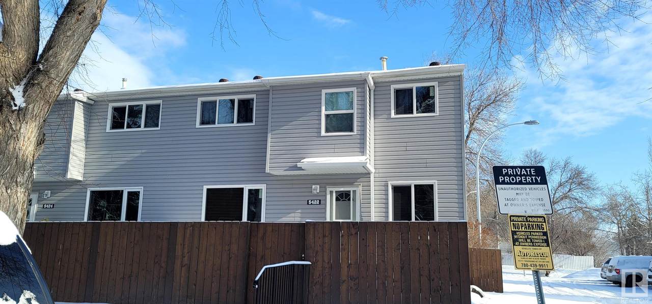 5422 144B Avenue - Photo 1