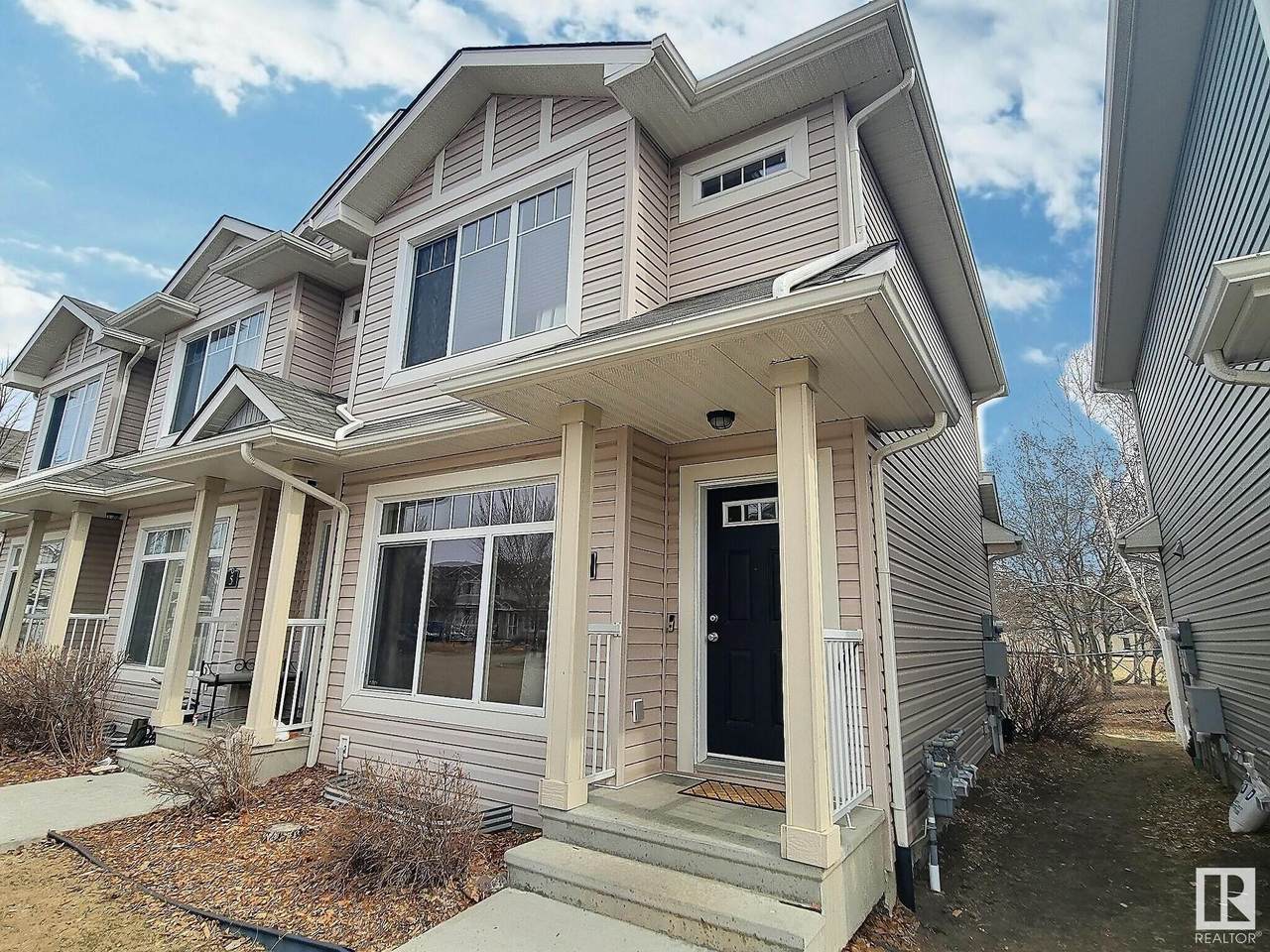 4 6032 38 Avenue - Photo 1