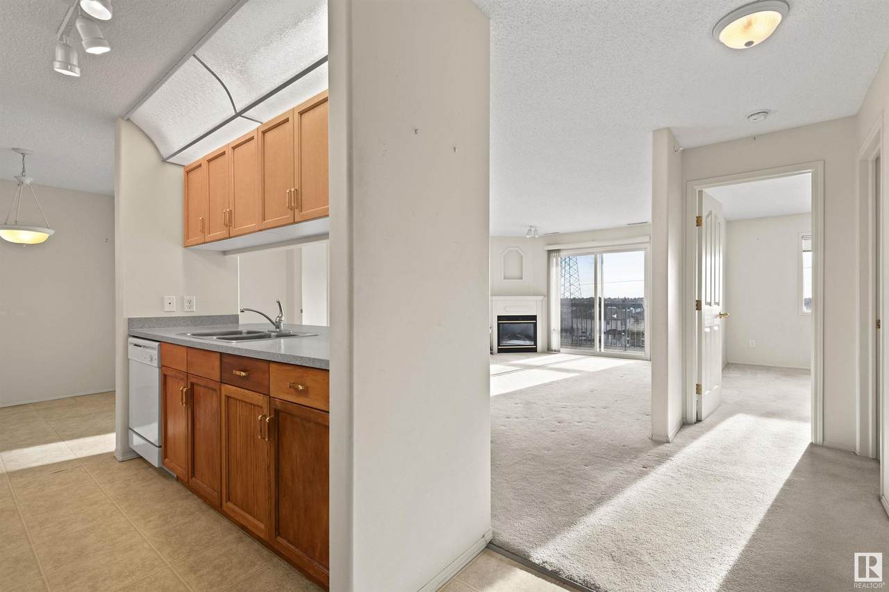 408 16303 95 Street - Photo 1