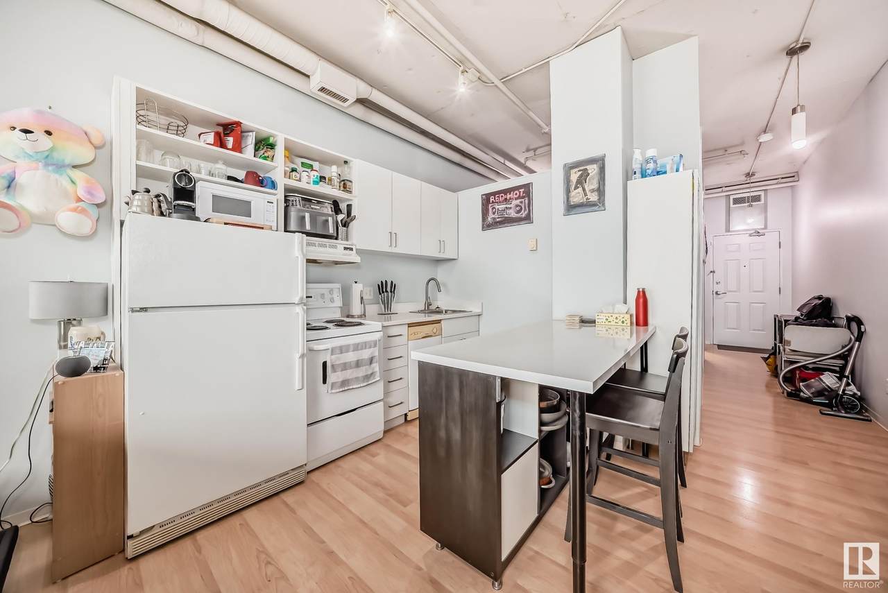 10024 Jasper Avenue - Photo 1