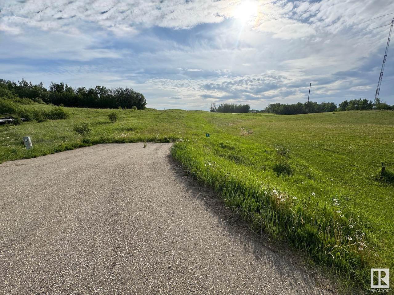 https://bt-photos.global.ssl.fastly.net/alberta/1280_boomver_2_E4441063-2.jpg