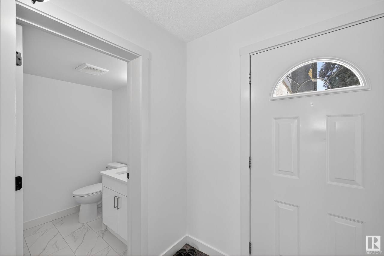 https://bt-photos.global.ssl.fastly.net/alberta/1280_boomver_2_E4447533-2.jpg
