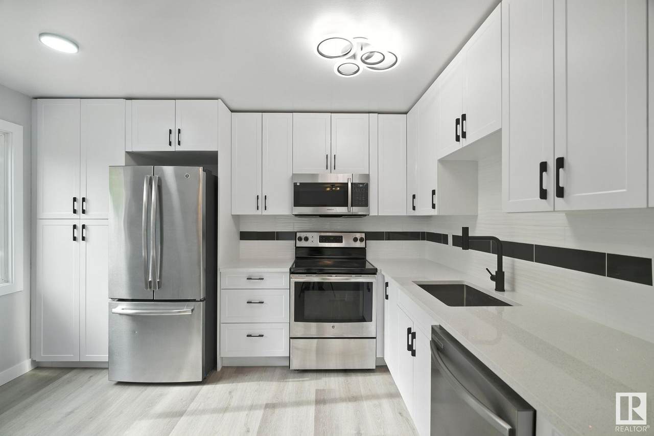 141 Roseland Village - Photo 1