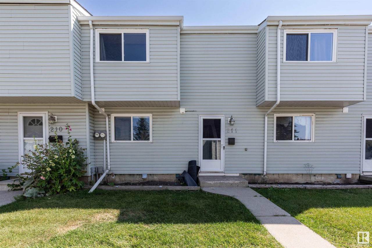 211 Dickinsfield Court - Photo 1