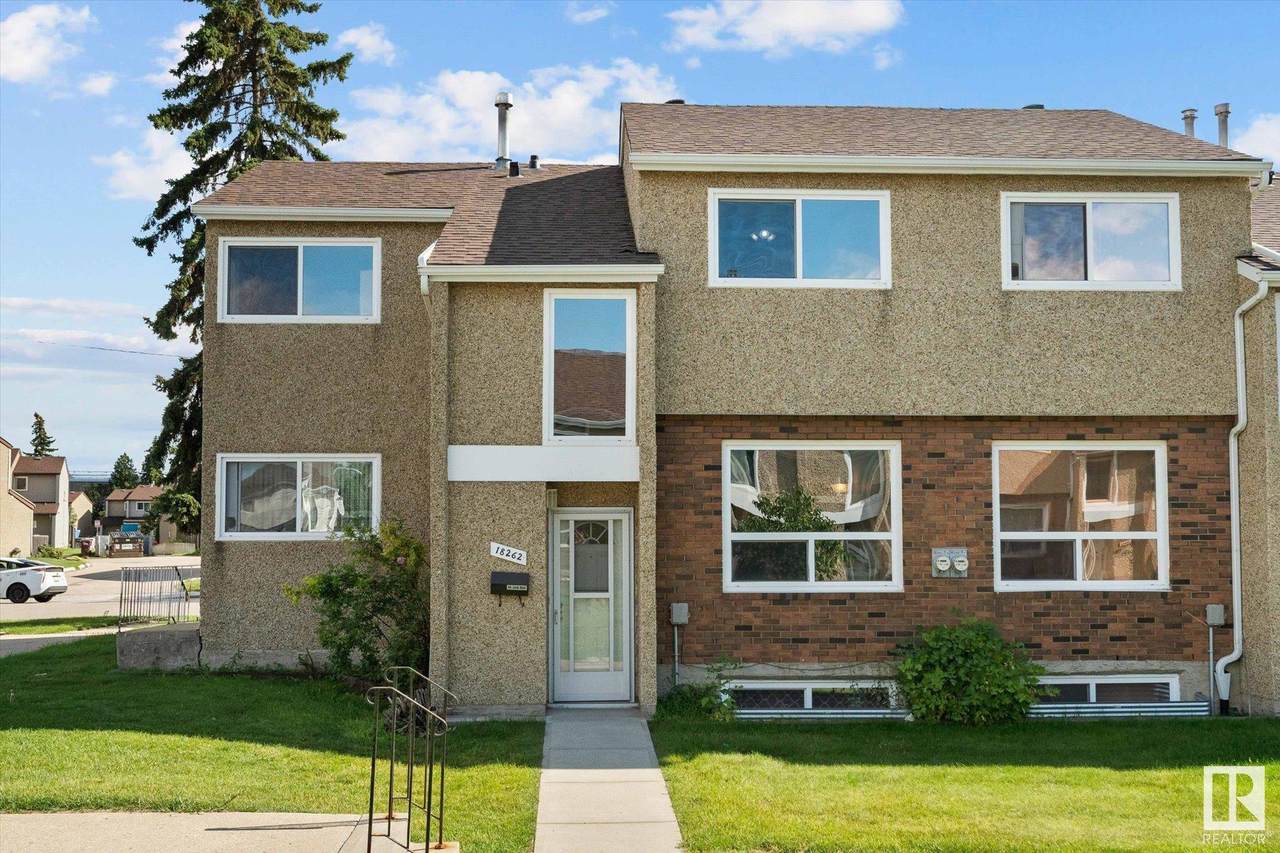 18262 91 Avenue - Photo 1