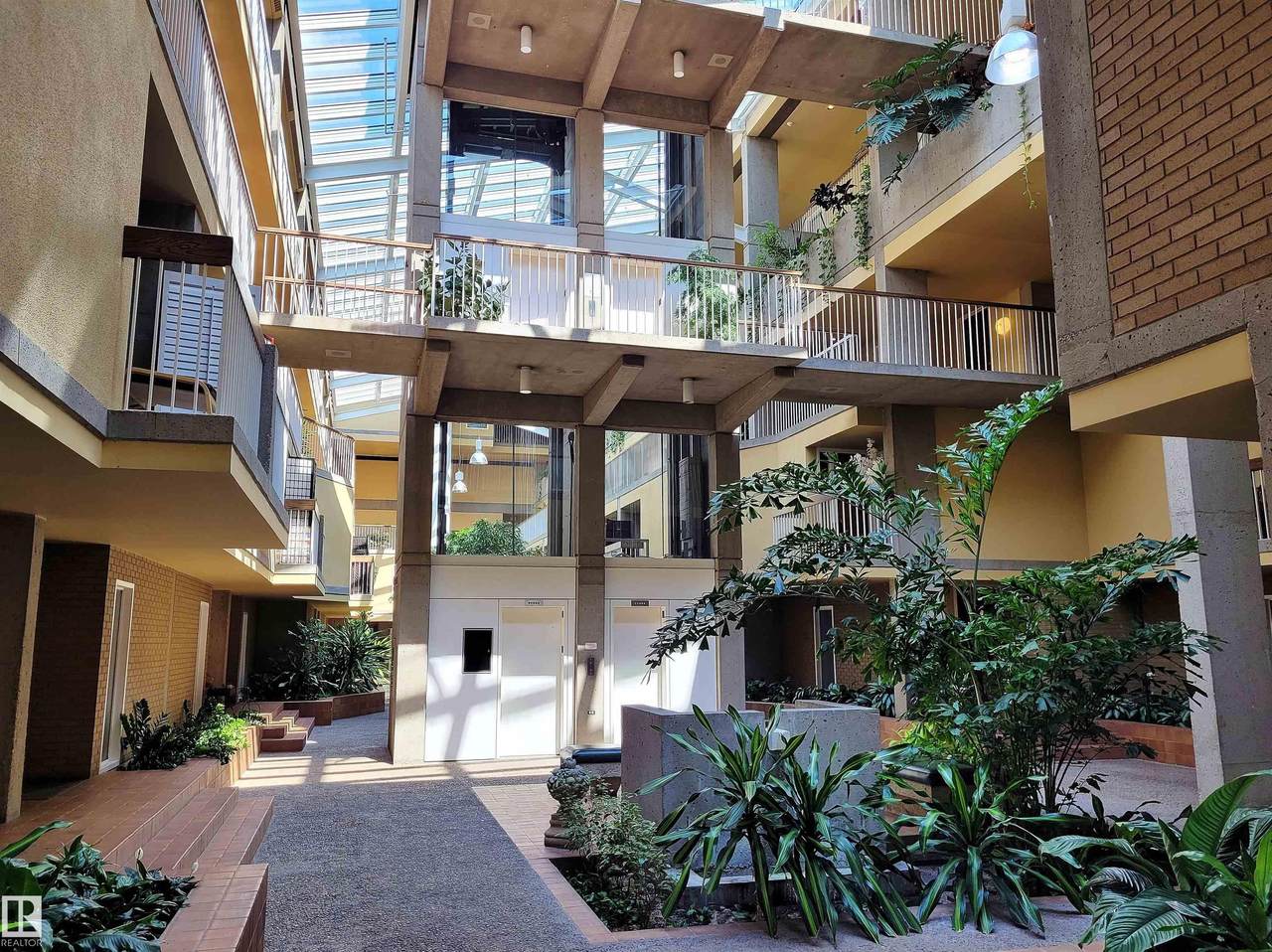 11220 99 Avenue - Photo 1