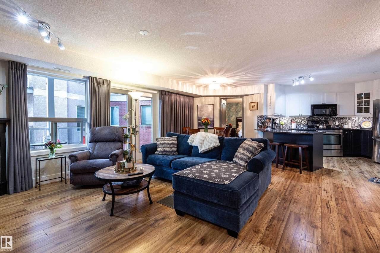 9008 99 Avenue - Photo 1