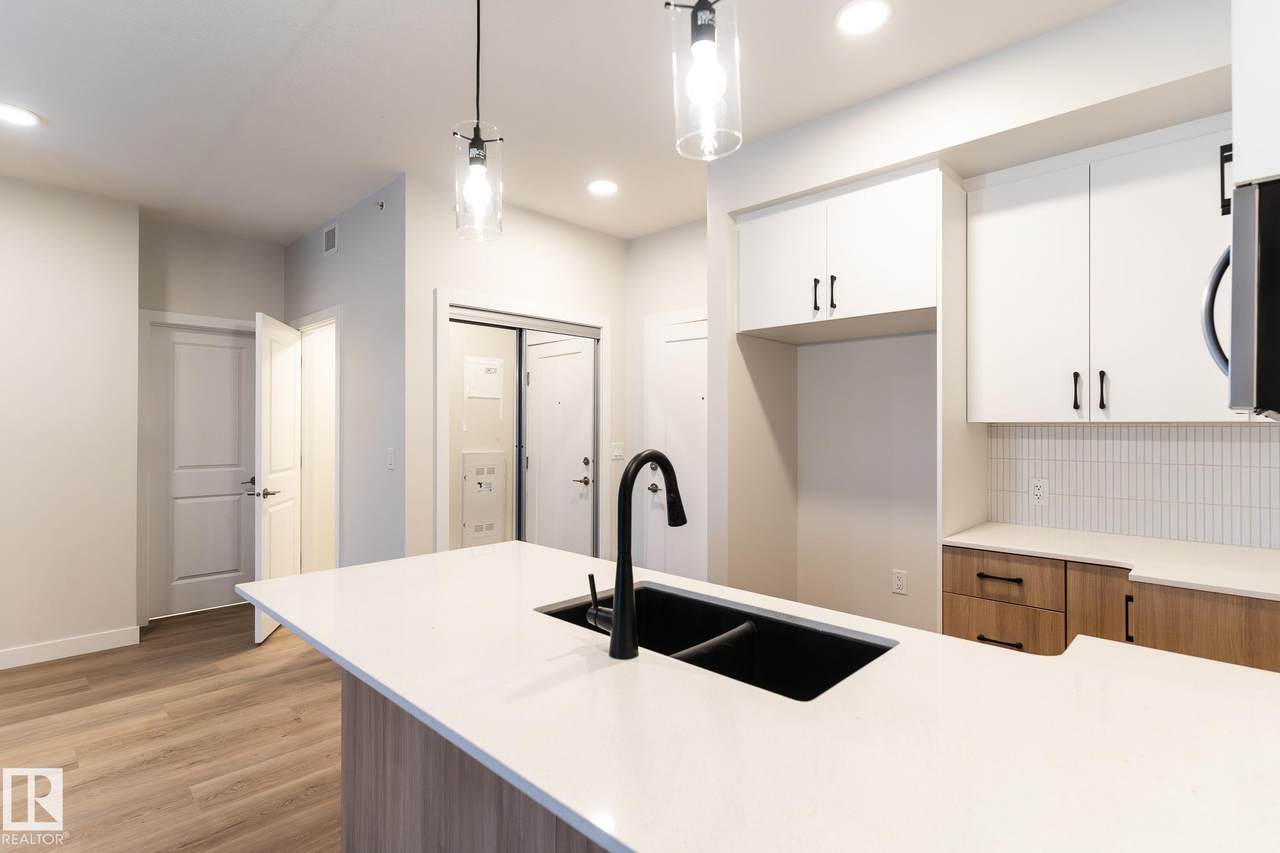 2225 44 Avenue - Photo 1