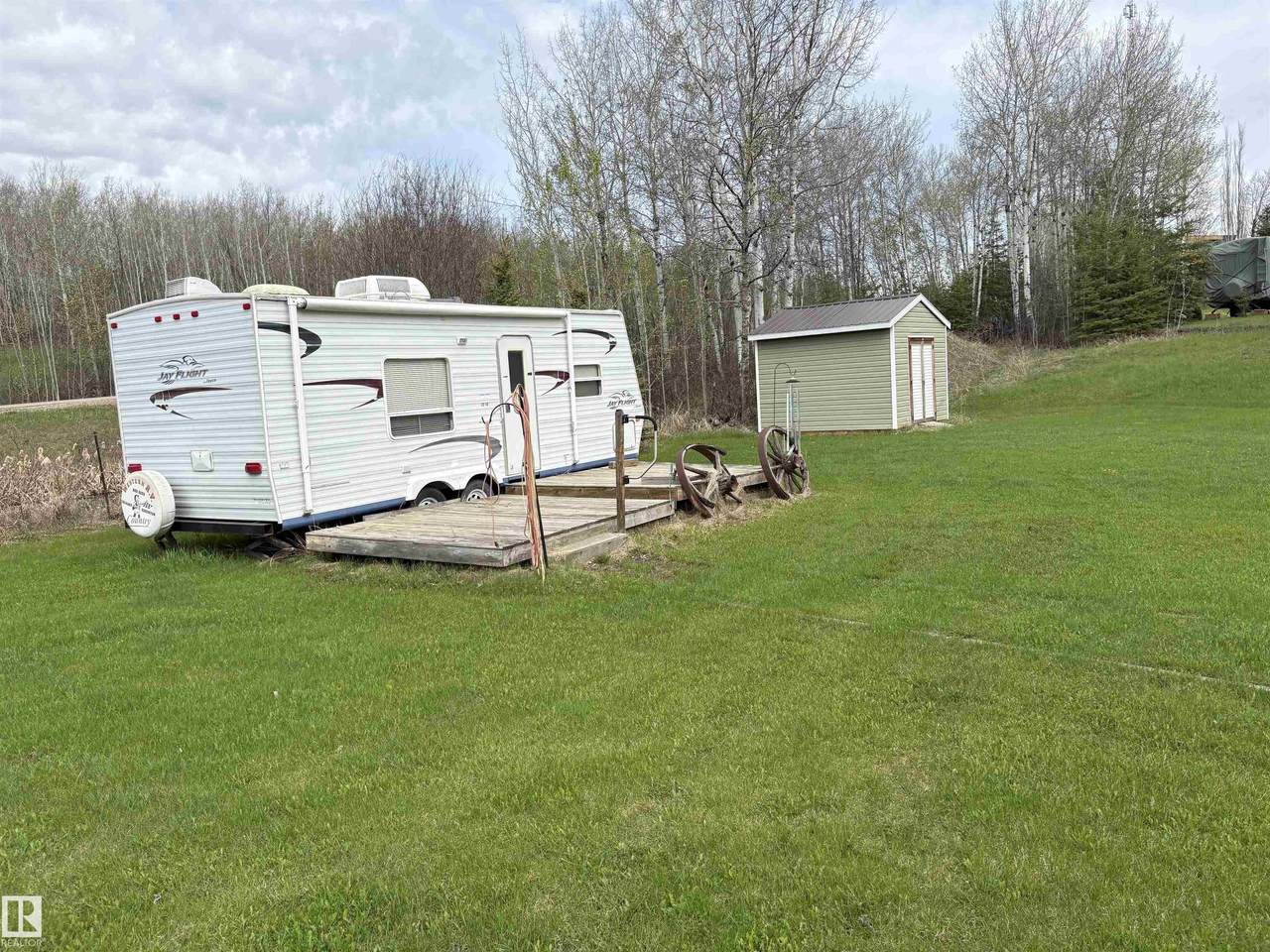 https://bt-photos.global.ssl.fastly.net/alberta/1280_boomver_2_E4467868-2.jpg
