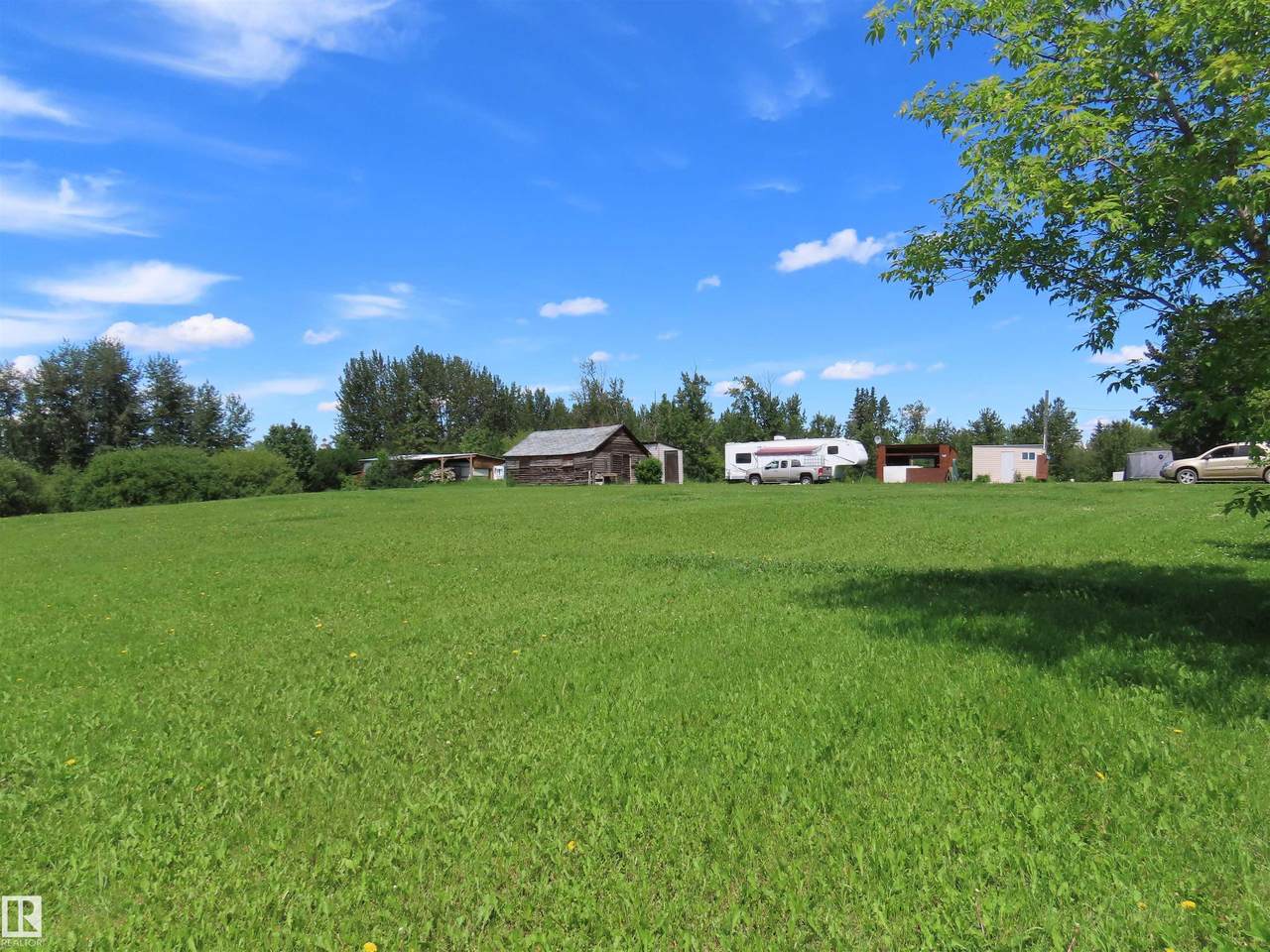 https://bt-photos.global.ssl.fastly.net/alberta/1280_boomver_2_E4469140-2.jpg