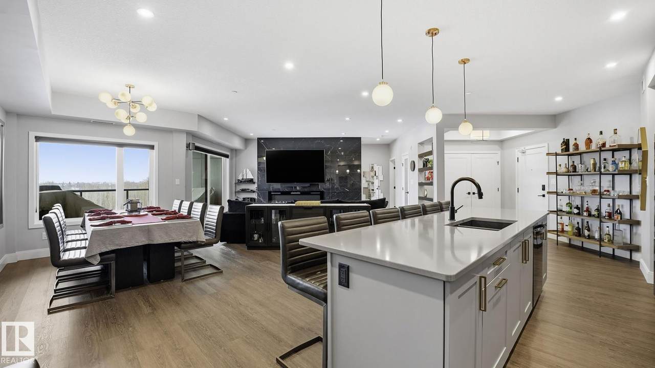 7463 May Common - Photo 1