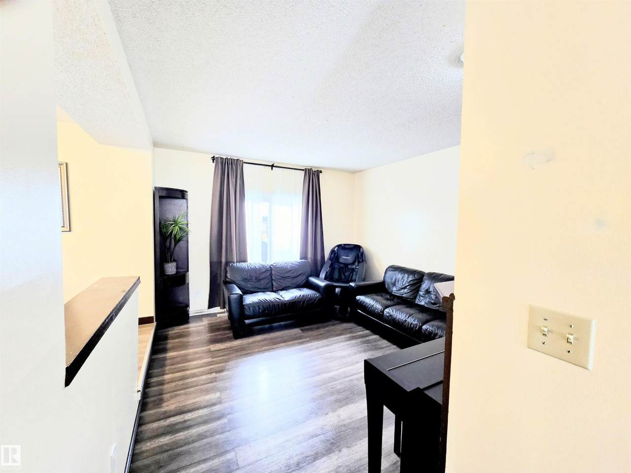 https://bt-photos.global.ssl.fastly.net/alberta/1280_boomver_2_E4476563-2.jpg