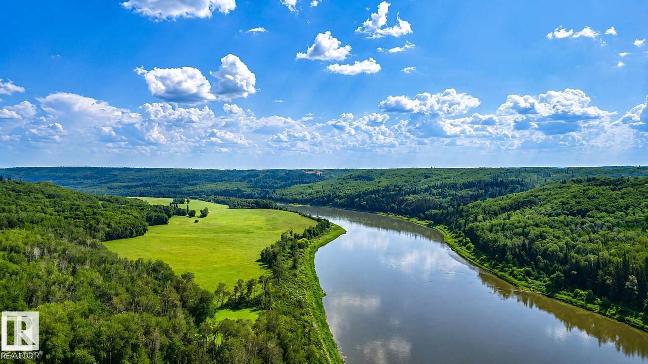 https://bt-photos.global.ssl.fastly.net/alberta/orig_boomver_1_E4477711-2.jpg