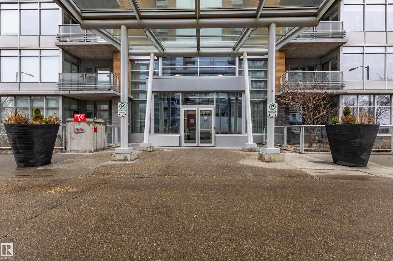 https://bt-photos.global.ssl.fastly.net/alberta/1280_boomver_1_E4478662-2.jpg