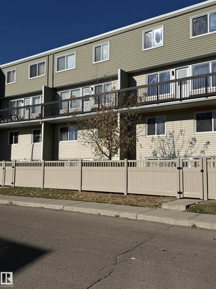 7805 159 Street - Photo 1