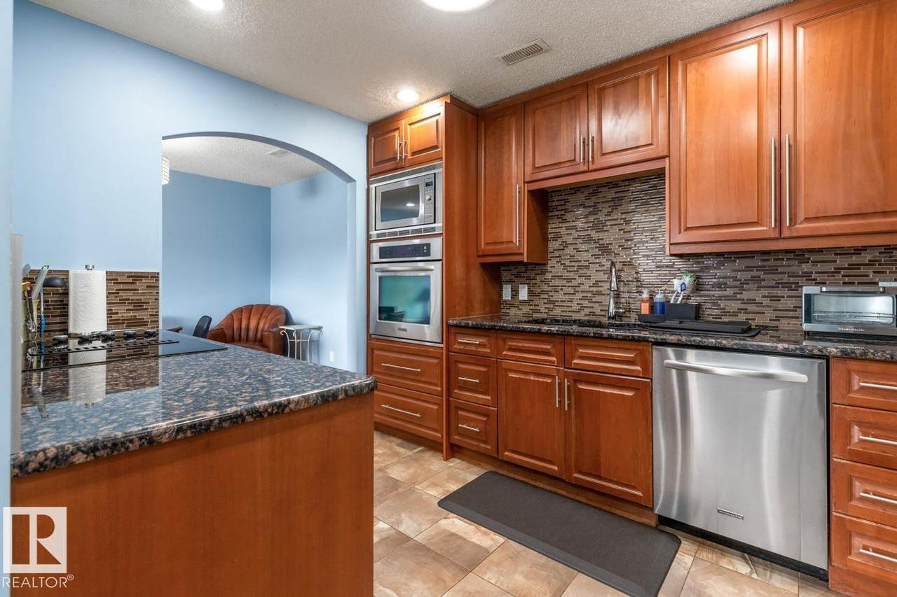 2204 118 Street - Photo 1