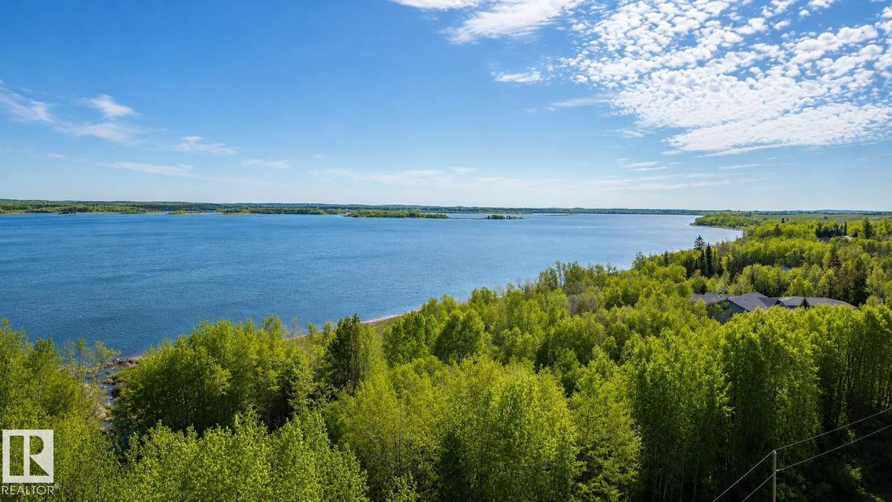 https://bt-photos.global.ssl.fastly.net/alberta/orig_boomver_1_E4483331-2.jpg