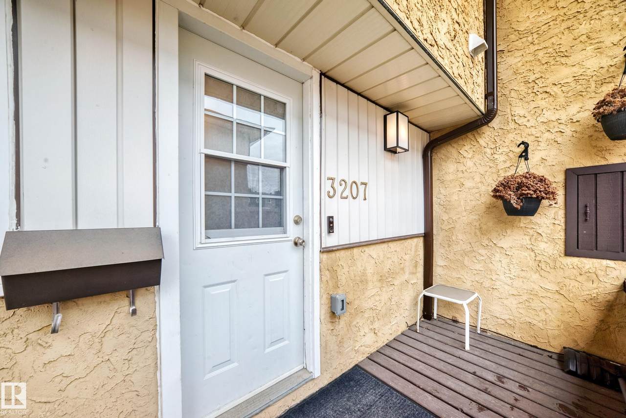 3207 139 Avenue - Photo 1