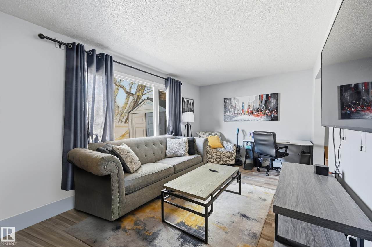 8020 141 Avenue - Photo 1
