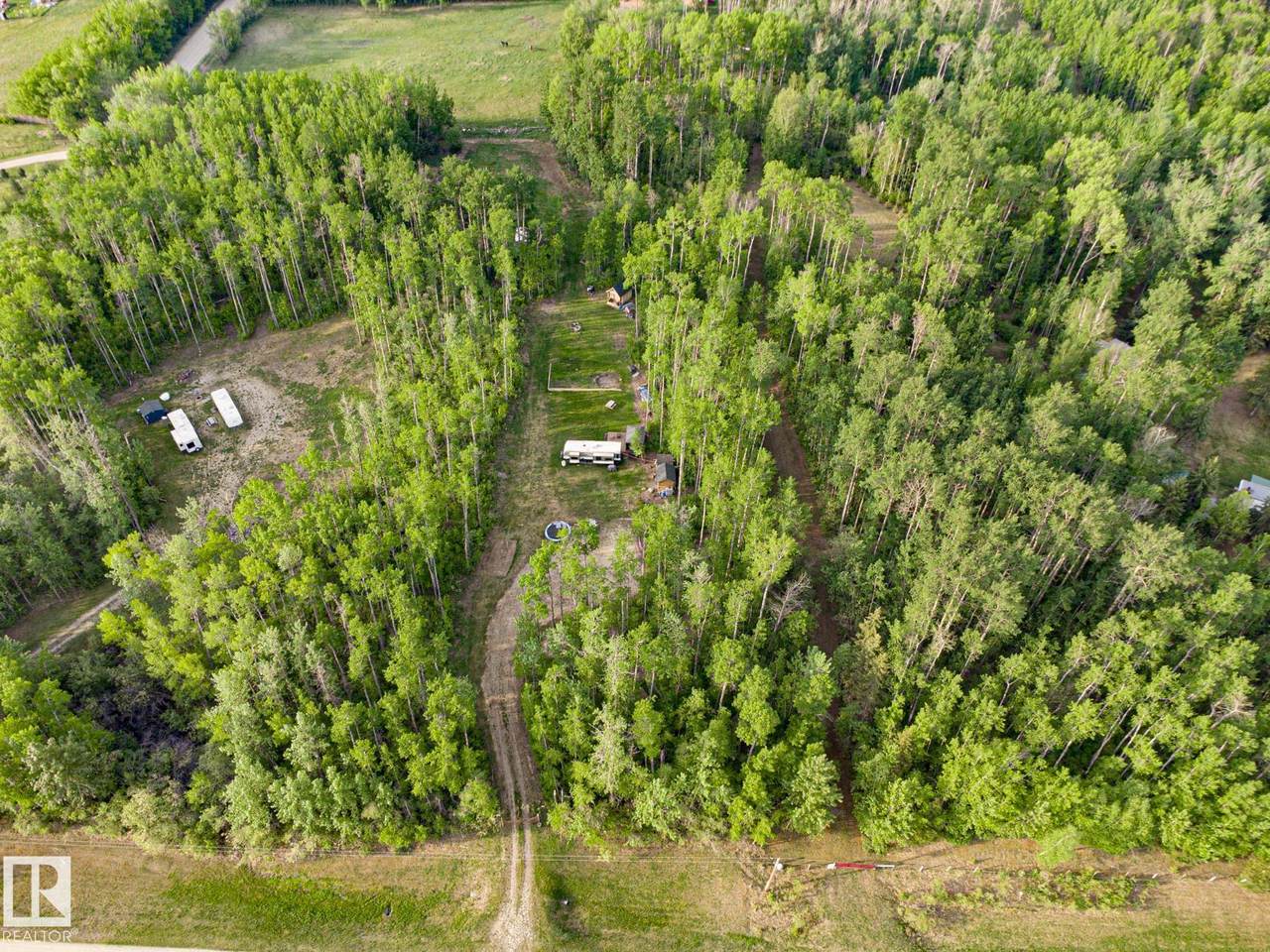 https://bt-photos.global.ssl.fastly.net/alberta/1280_boomver_2_E4490479-2.jpg