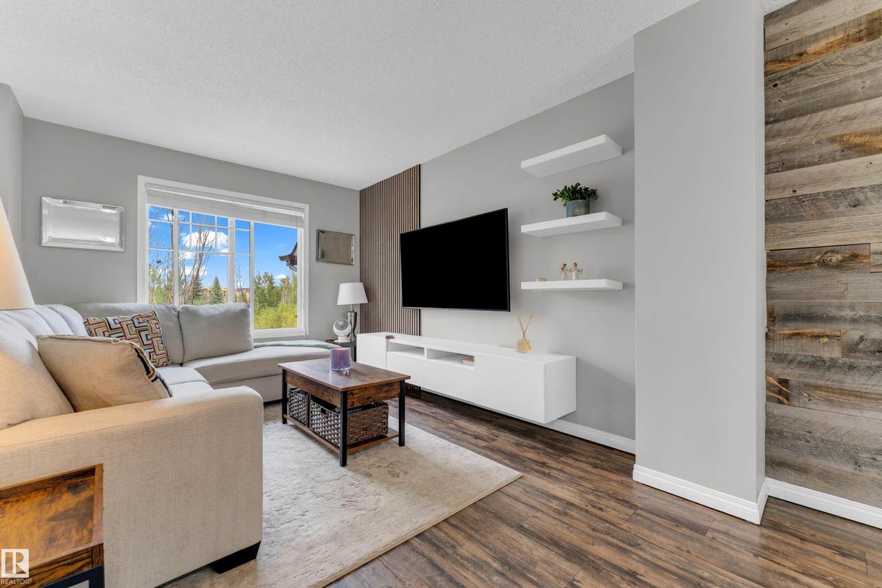 1030 Chappelle Boulevard - Photo 1