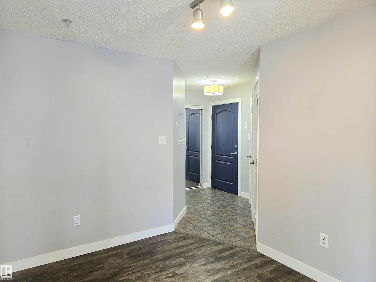https://bt-photos.global.ssl.fastly.net/alberta/1280_boomver_2_E4500716-2.jpg